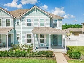 Building Photo - Resort-Style Living in a Spacious 4-Bedroo...