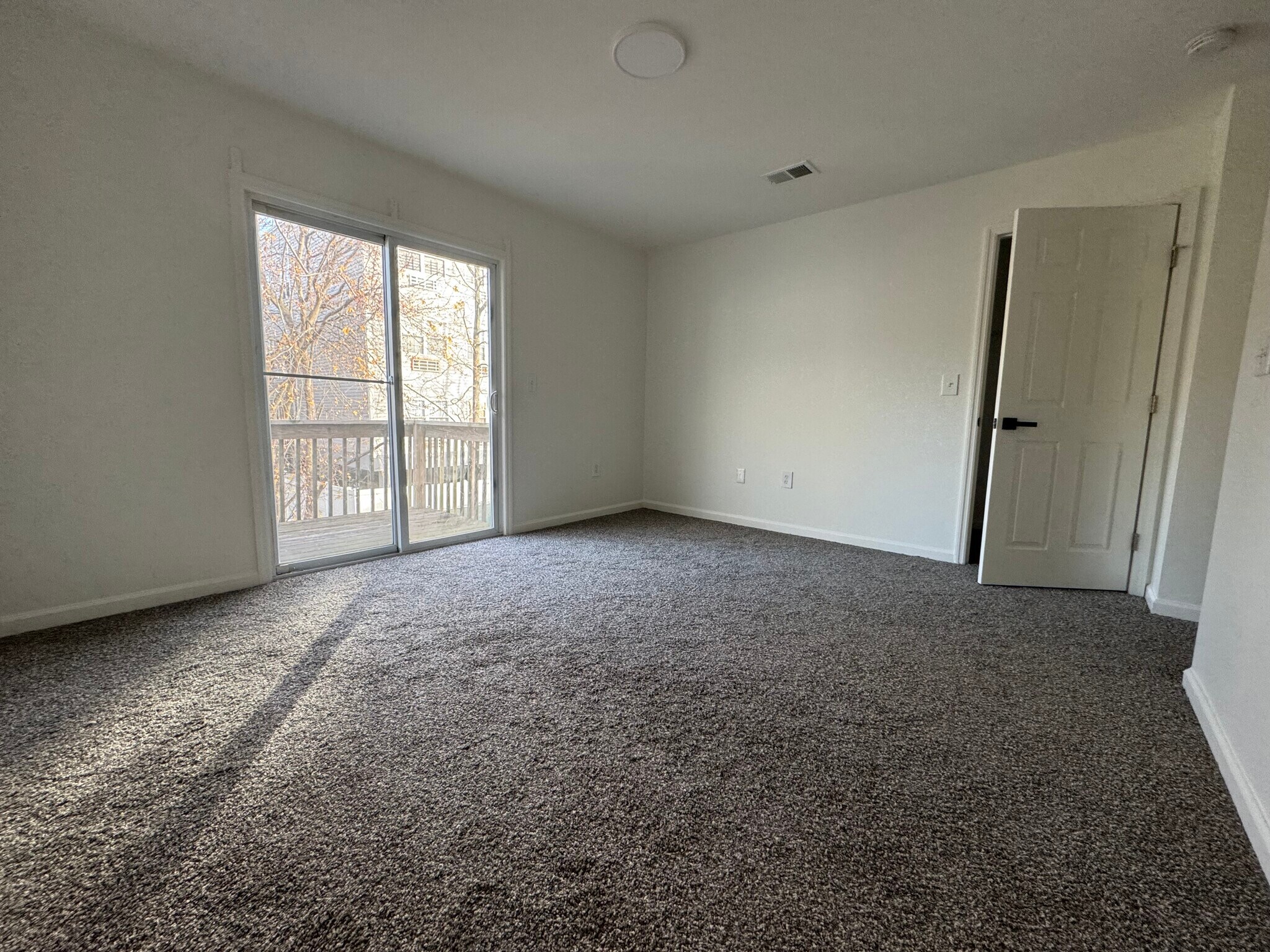 Building Photo - 121 12th Ave