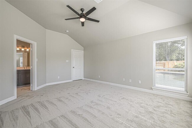 Building Photo - 6215 Suncrest Ct