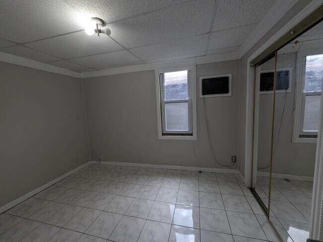 Building Photo - 1430 44th St