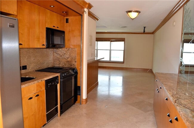 Building Photo - 1770 E Las Olas Blvd