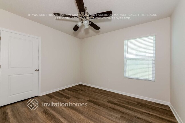 Building Photo - 8036 Majestic Palms Ct