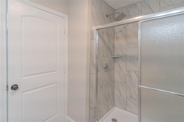 Building Photo - 3437 Knoll Point Dr