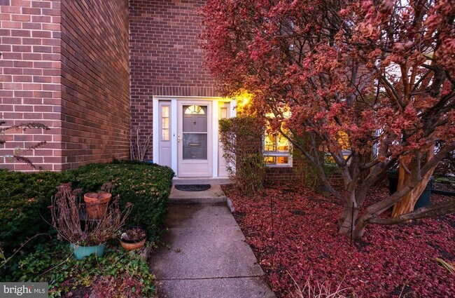 Building Photo - 14654 Bauer Dr