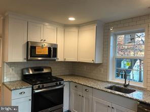 Building Photo - 4-Bedroom Home with First-Floor In-Law Suite