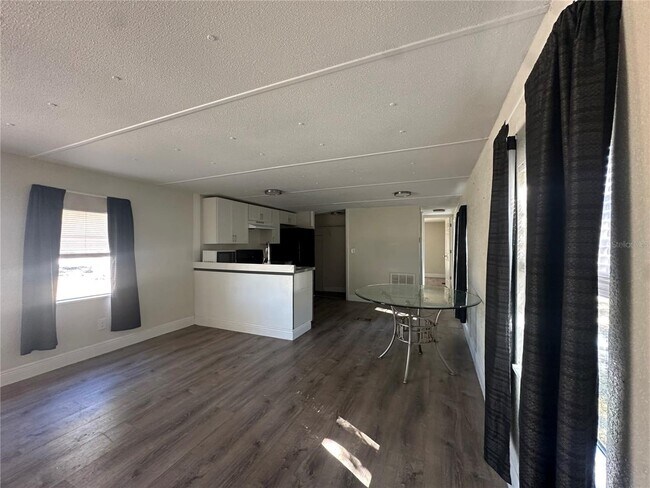 Building Photo - 2674 Chuck Wagon Way