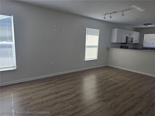 Building Photo - 6923 San Benito Dr