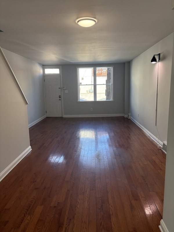 Building Photo - 1136 Mifflin St