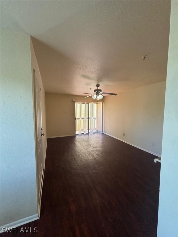 Building Photo - 2925 Winkler Ave