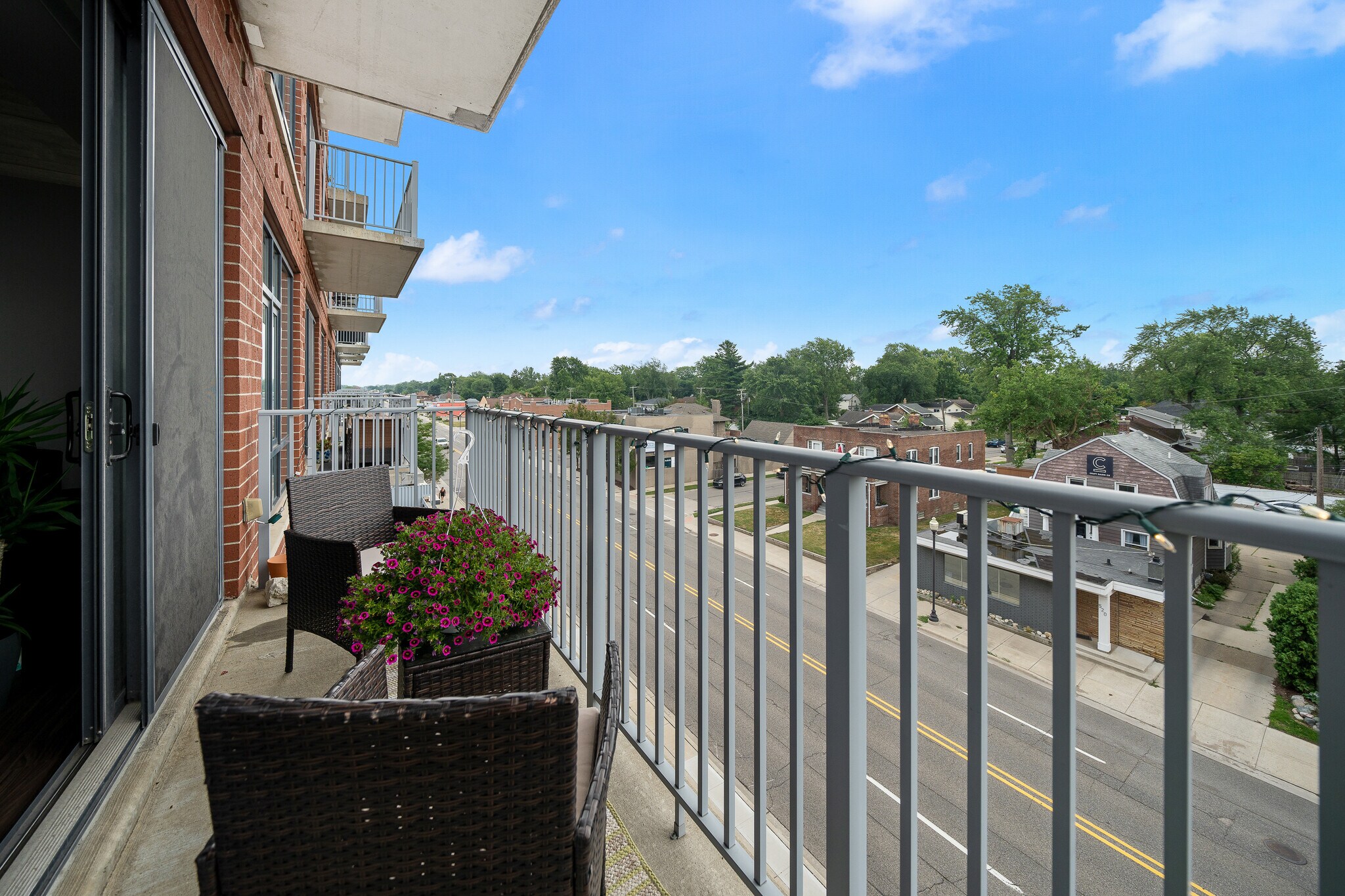 Building Photo - 101 Curry Ave