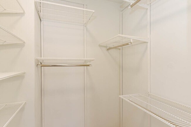 Building Photo - 959 W Grace St