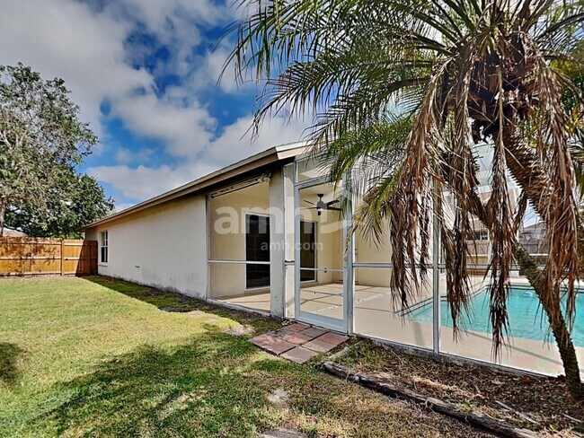 Building Photo - 1722 Wakefield Dr