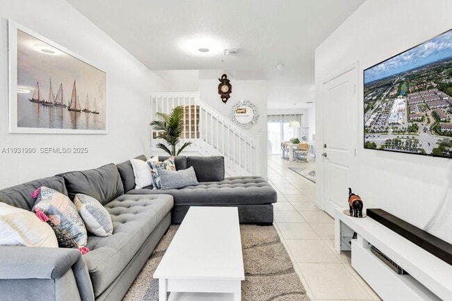 Building Photo - 15953 SW 2nd St