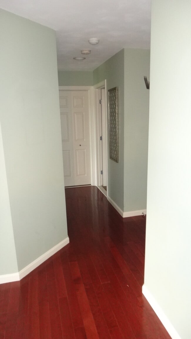 Building Photo - 1800 Douglas Ave