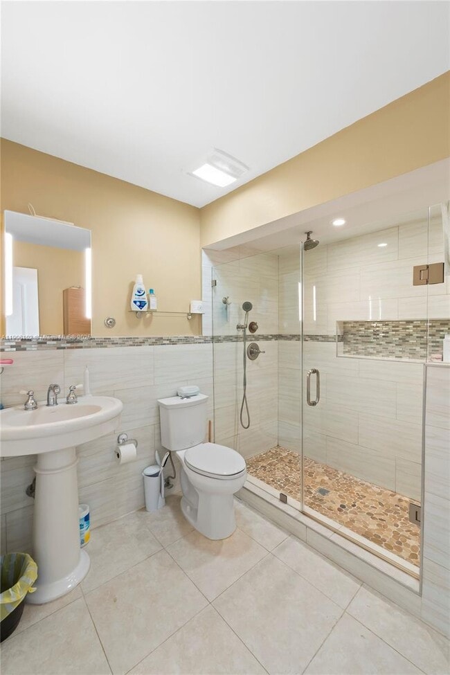 Building Photo - 15026 SW 141st Ct