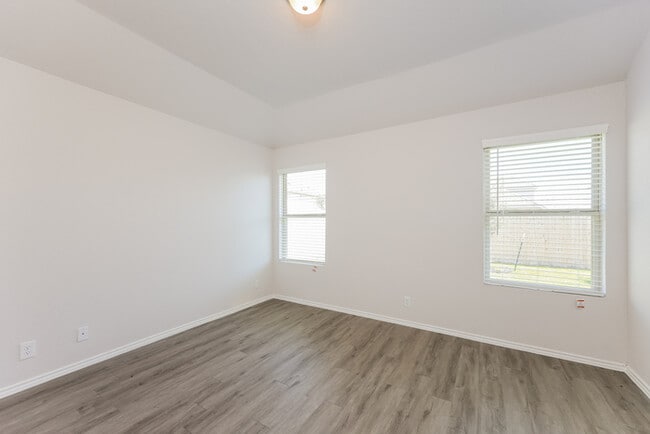 Building Photo - 2354 Dry Moss Way