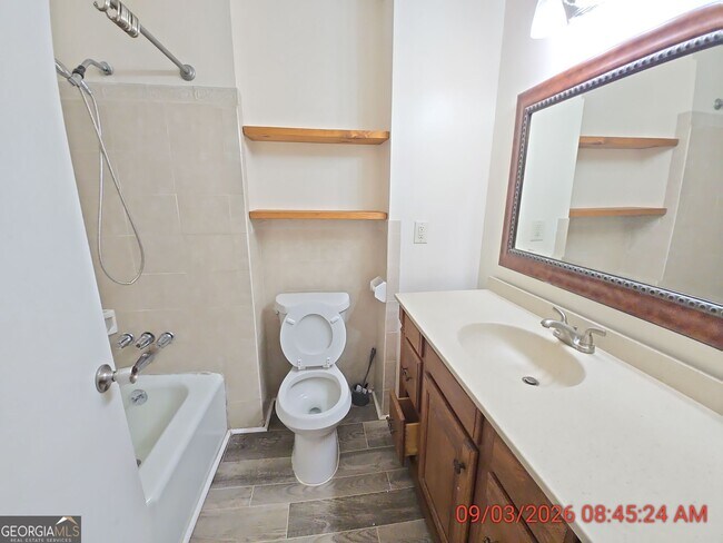 Building Photo - 6580 Runlet Way
