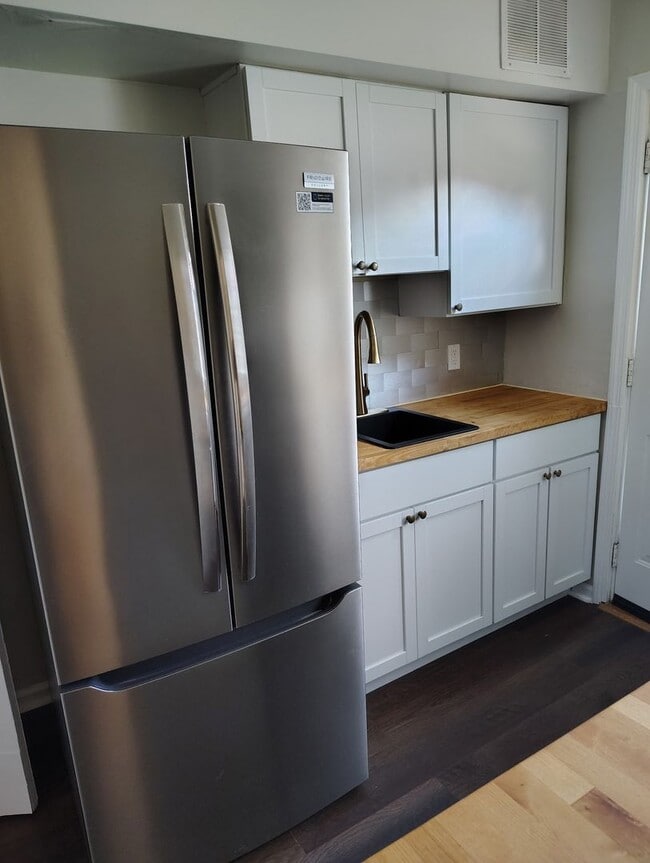 Building Photo - 2 Bed, 1 Bath Home for Rent