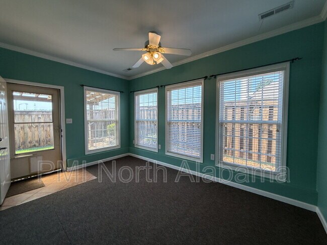 Building Photo - 134 Canterbury Dr