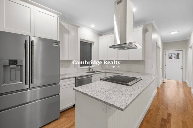 Building Photo - 17 Cameron Ave