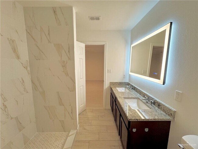 Building Photo - 21 Buen Camino St