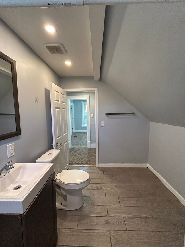 Building Photo - Coming Soon! Updated & Cozy 4-Bedroom Home