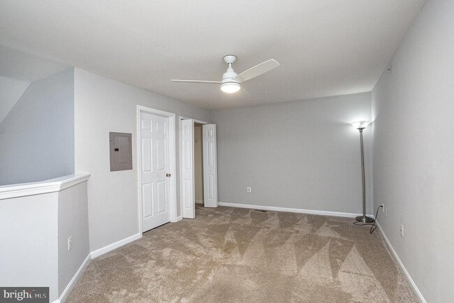 Building Photo - 1060 Gardenview Loop