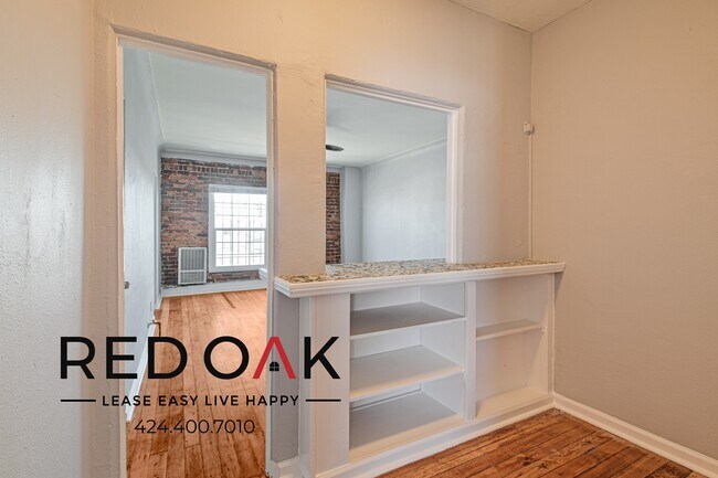 Building Photo - 109 Normandie Ave