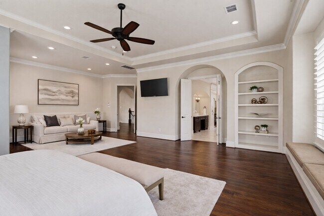 Building Photo - 622 Pink Azalea Trail