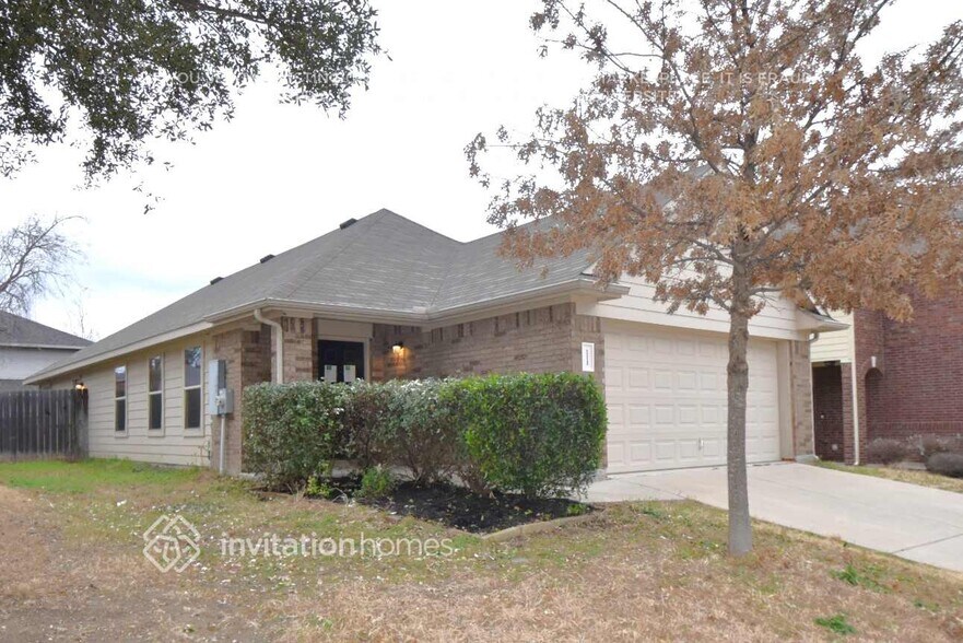Building Photo - 111 E Kirnwood Dr