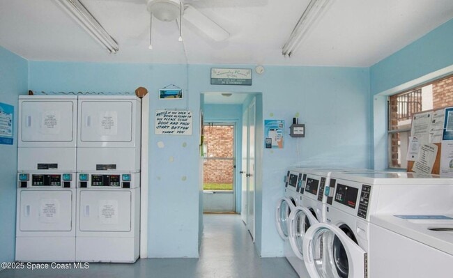 Building Photo - 190 E Olmstead Dr