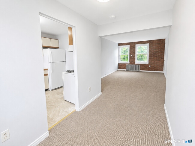 Building Photo - 29G Clarmore Dr
