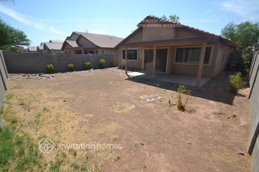 Building Photo - 5142 W Fraktur Rd
