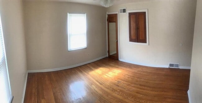 Building Photo - 20231 Crystal Avenue (upstairs)
