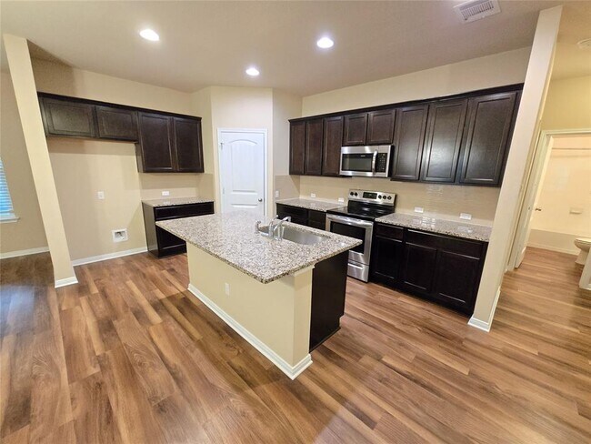 Building Photo - 436 Galway Bay Ln