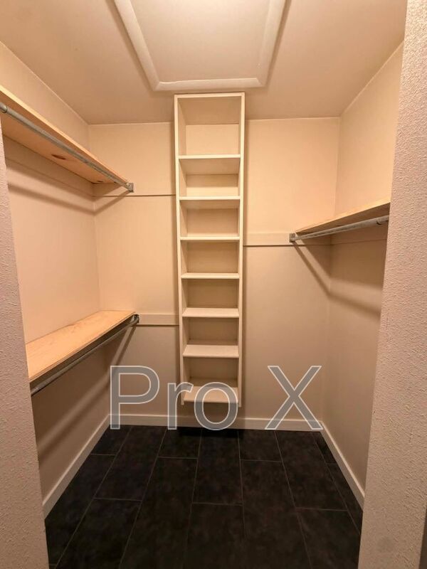 Building Photo - 2809 N Chandler Ave