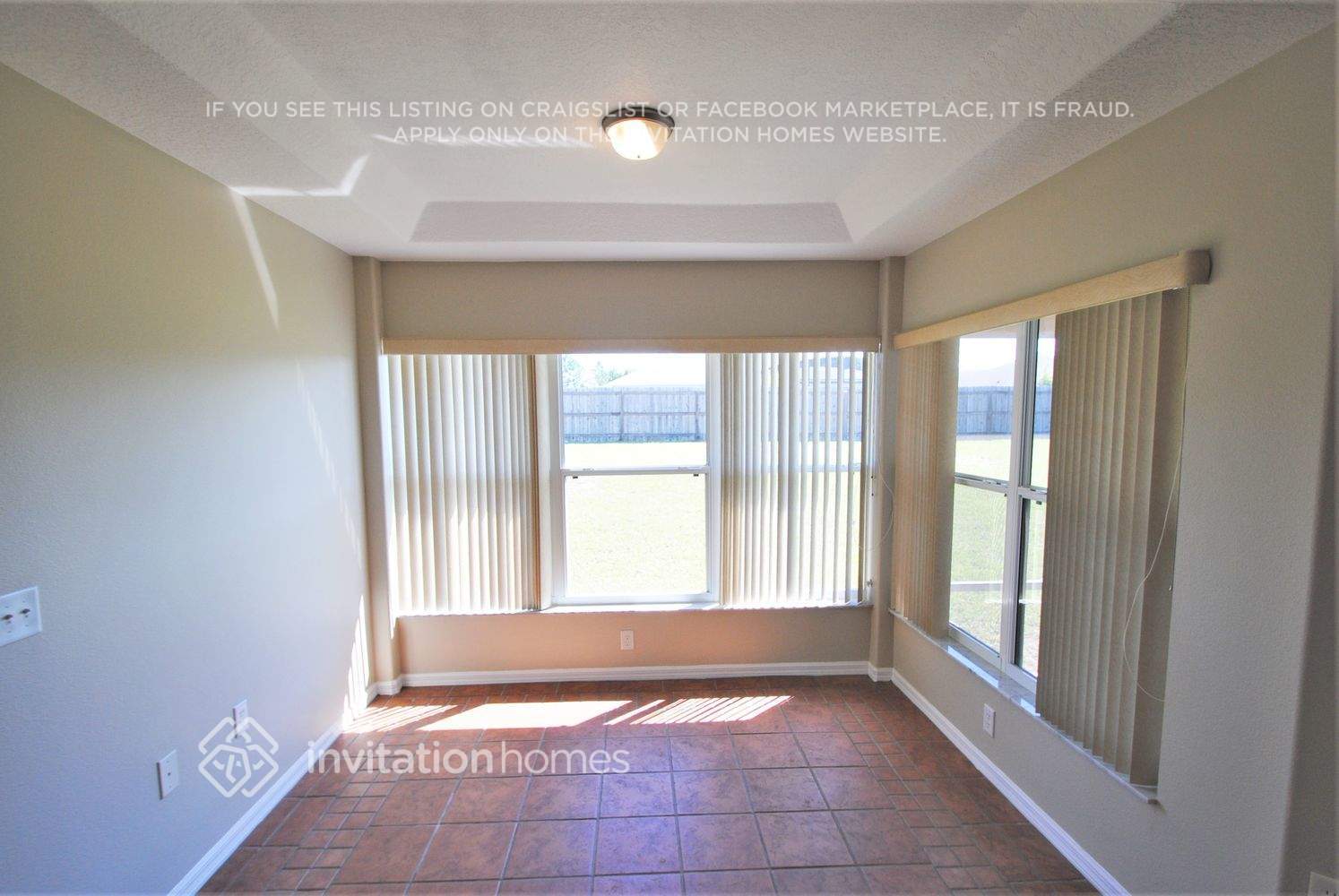 Building Photo - 13343 Biscayne Dr