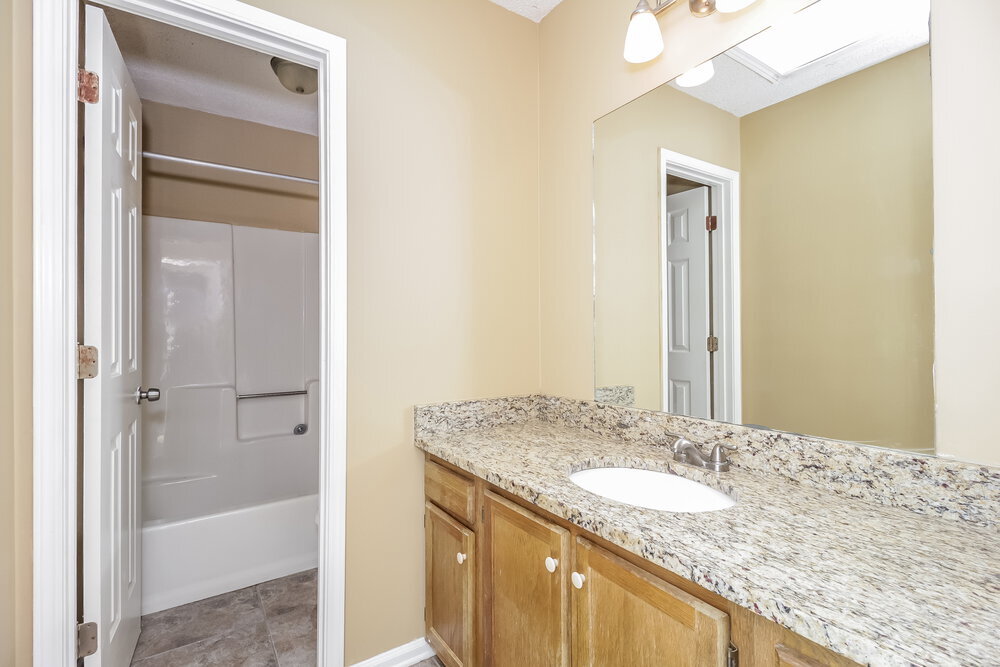 Building Photo - 3138 Jessica Dr