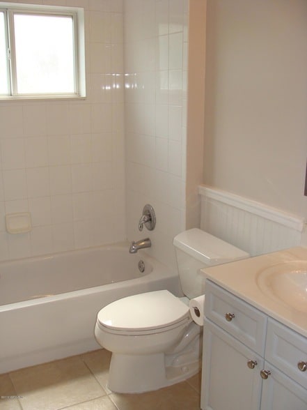 Building Photo - 2266 Cascadia Ct