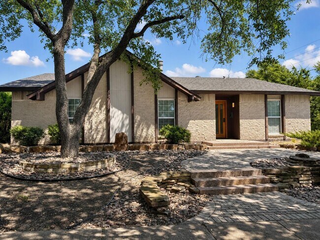 Building Photo - 11067 Wallbrook Dr