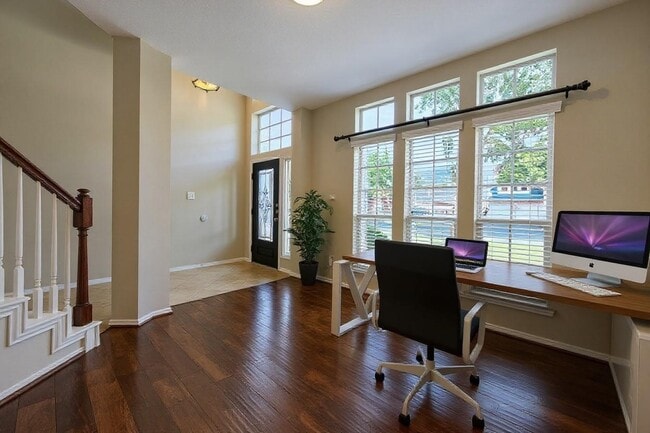 Building Photo - 2606 Waterbrook Ln