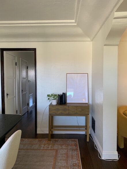 Vignette plus Cedar & Linen Closets - 1226 S Orange Grove Ave