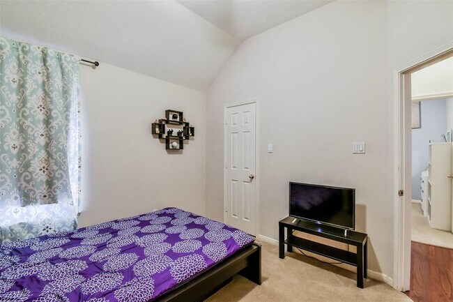 Building Photo - 2607 Easton Springs Ct