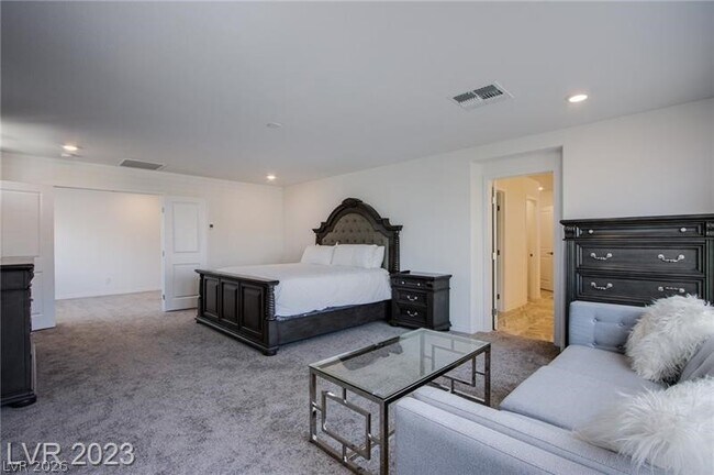 Building Photo - 8307 Red Lily St