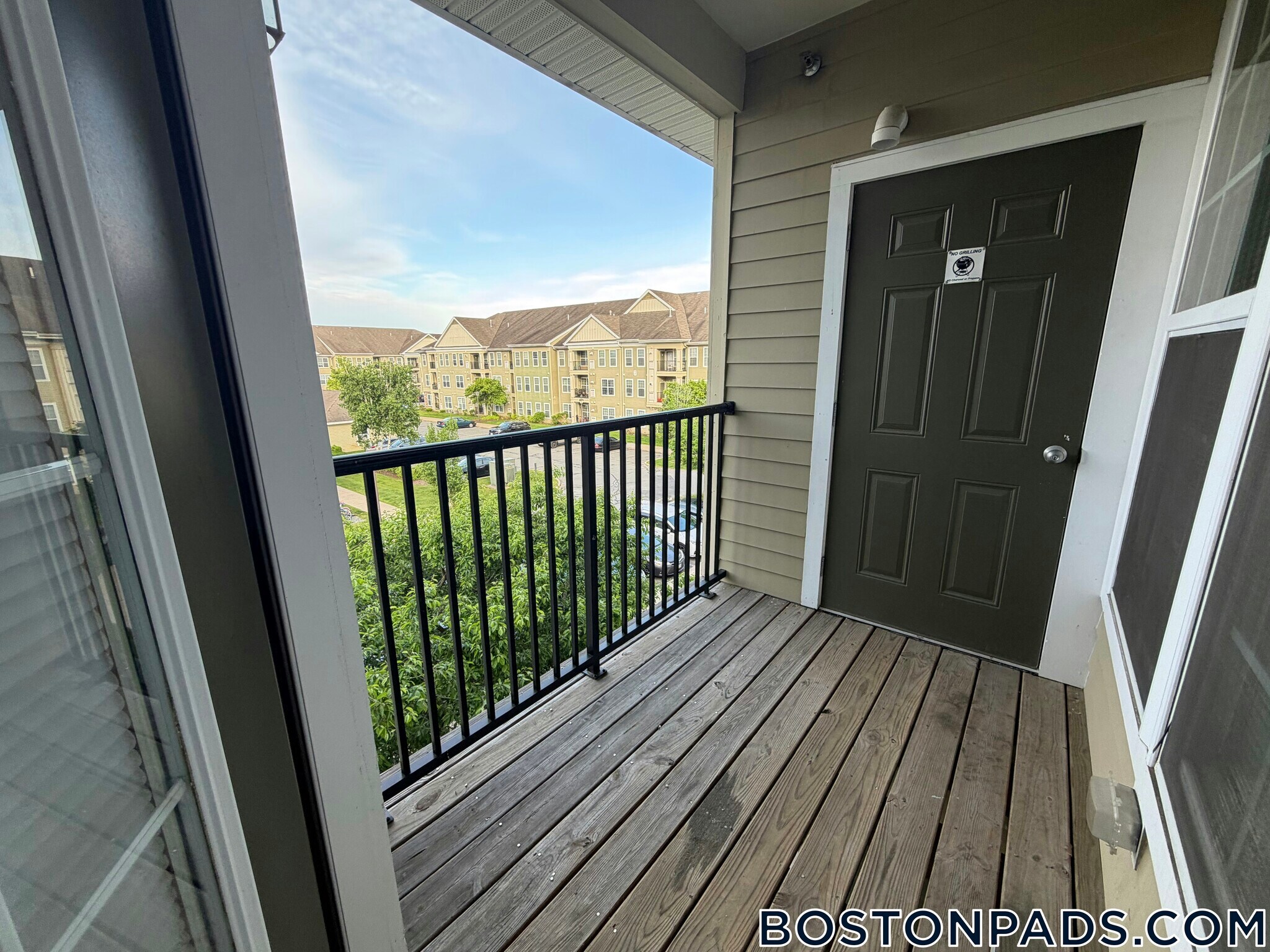Building Photo - 311 Lowell St