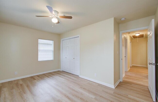 Building Photo - 6510 Cherrydale Dr