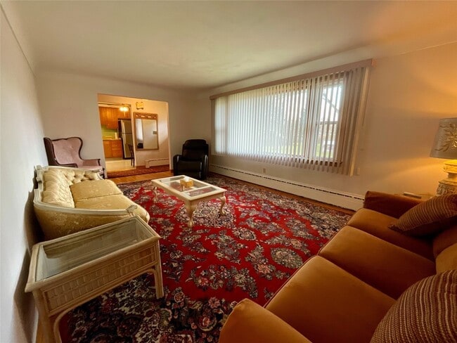 Building Photo - 92 Vestal Ave