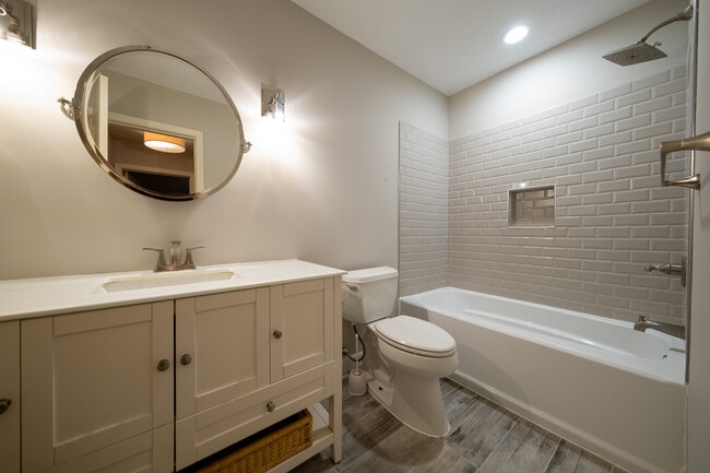 Building Photo - 5029 Hankerson Ave