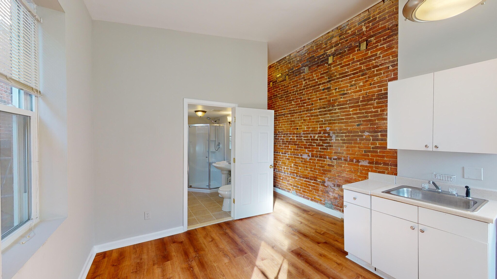 Building Photo - 1705 N Calvert St