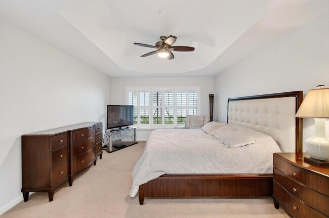 Building Photo - 9895 Tallyrand Dr